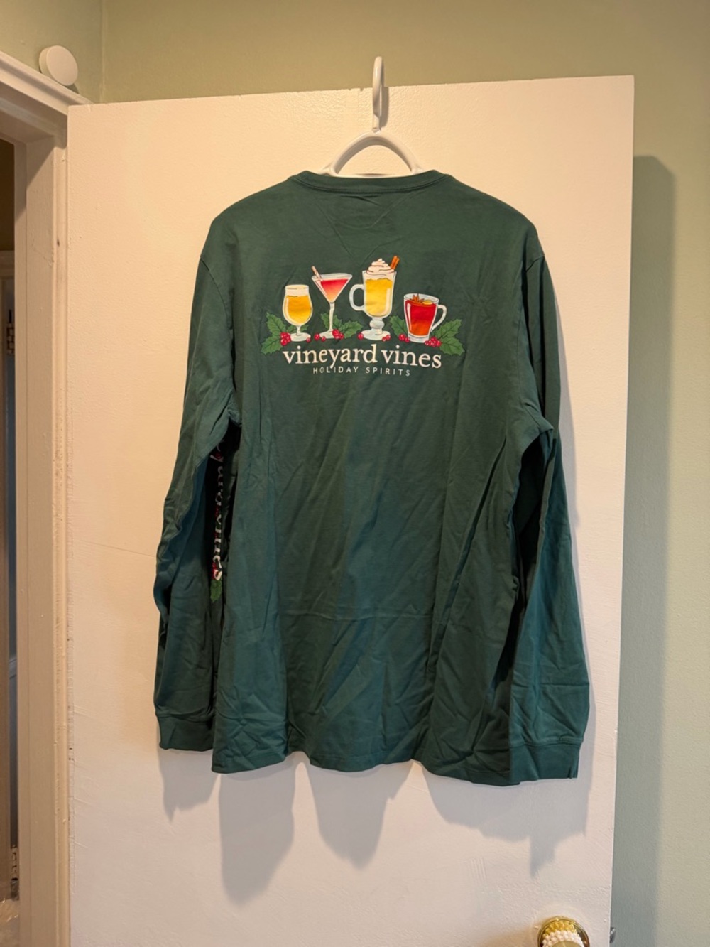 Vineyard Vines Green "Holiday Spirits" Long Sleeve Tee